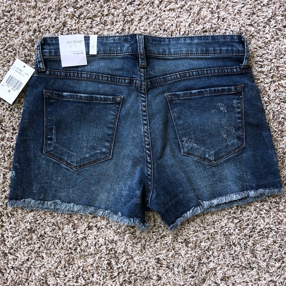 ⚡️ Stonewashed Denim Shorts ⚡️ - Picture 6 of 7